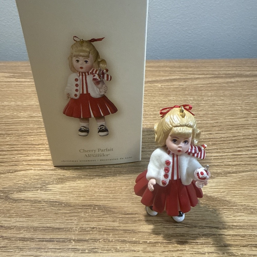2007 HALLMARK KEEPSAKE ORNAMENT "CHERRY PARFAIT" MADAME ALEXANDER SERIES‎ #12 - Picture 4 of 10